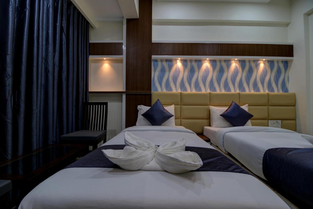 Hotel Mourya Residency นาวีมุมไบ ภายนอก รูปภาพ